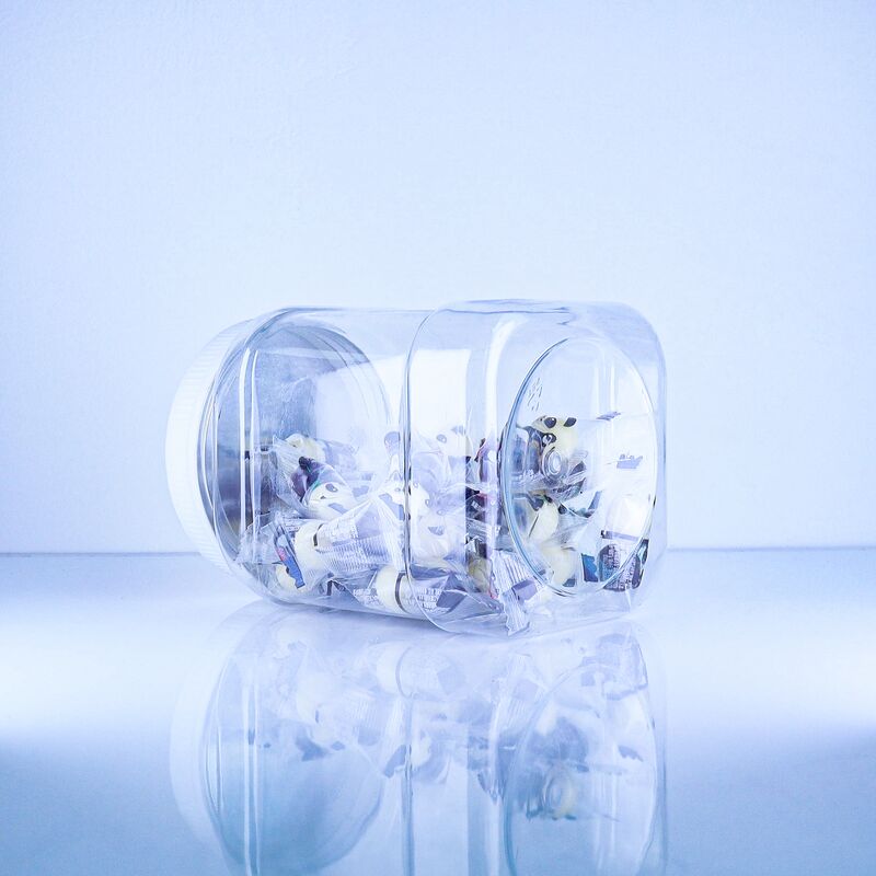 Wysokiej jakości śruba płaska pokrywa przezroczysty sezam suszone chili białko jaja w proszku plastikowy PET kwadratowy słoik