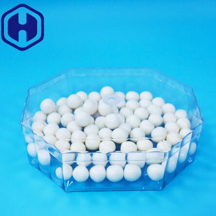 Puste pudełko do pakowania w kształcie ośmiokąta z suszonymi owocami, cukierkami, orzechami, ciasteczkami, wykonane z PET, przeznaczone do kontaktu z żywnością